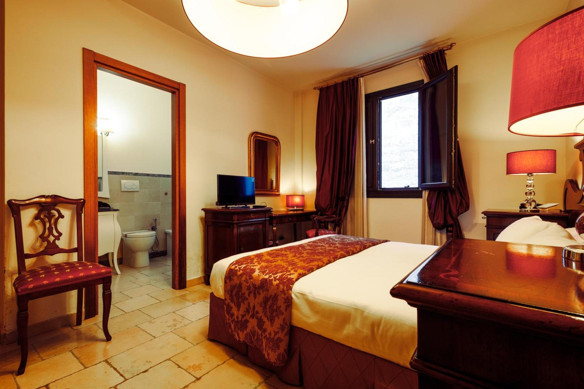 Vico Regio Hotel Casarano Exterior photo